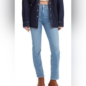 Levi’s 312 Shaping Slim Medium Wash jeans in 31 LONG